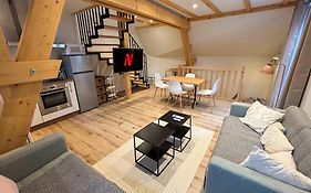 La Grange 1578 - Maison 4 Etoiles - Centre Ville - Commerce A Proximite
